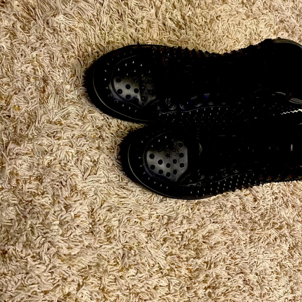 Gucci shoes all black leather